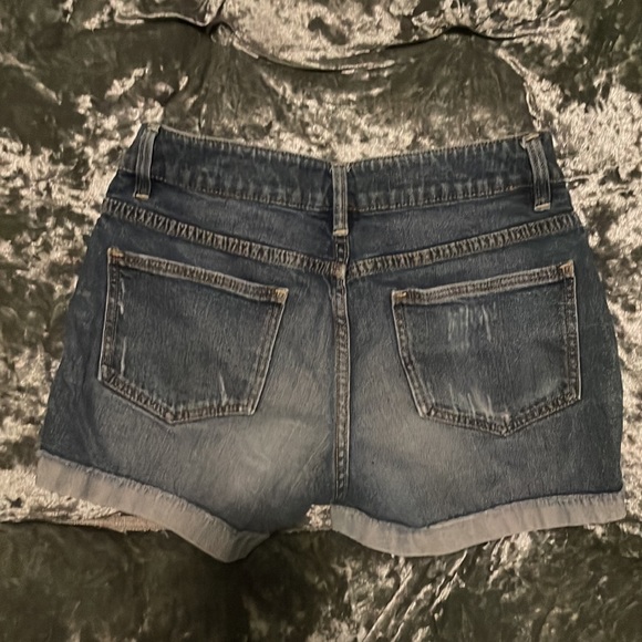 Short Ripped Jean - Picture 2 of 2